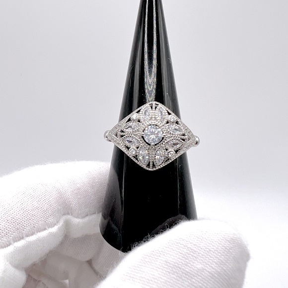 .925 Sterling Silver Vintage Inspired Cz Ring - Picture 9 of 17